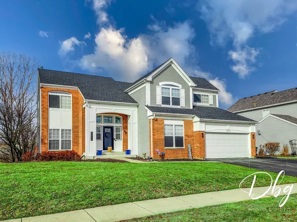 2656 N Orchard Ln, Round Lake Beach, IL 60073