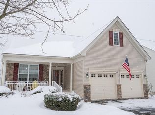 16 Sunflower St, Middletown, NY 10940