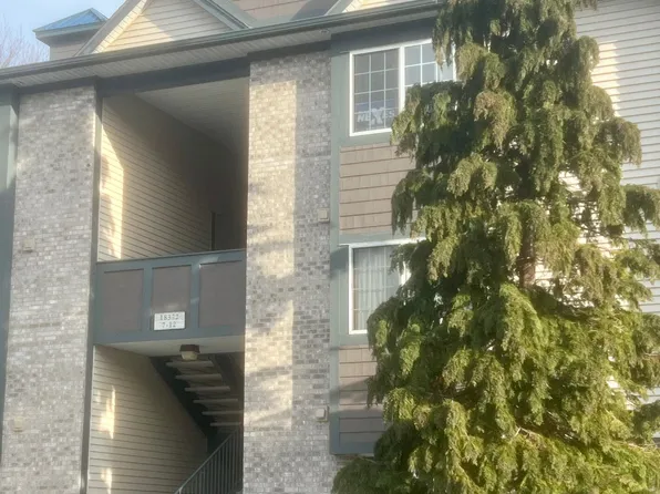 18372 N Ridge Ct APT 8, Spring Lake, MI 49456