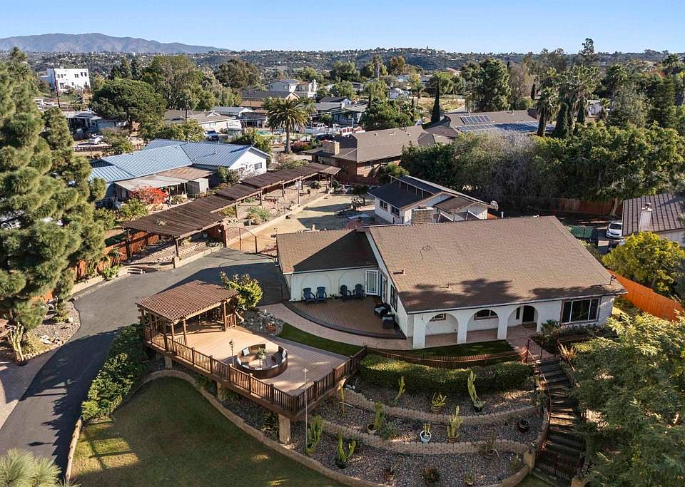 1st image of 3870 Avenida San Miguel