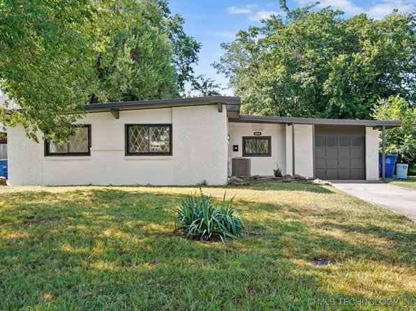 8004 E Newton Pl, Tulsa, OK 74115