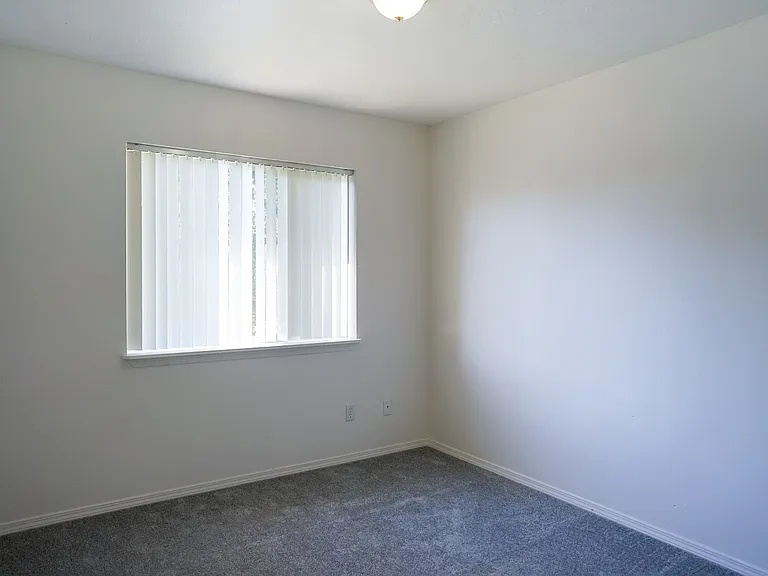 1505-1519 W Hyacinth Ln #D — Photo 13