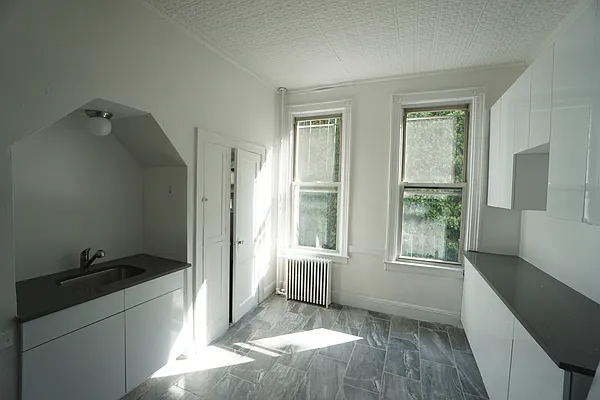 Rented by Rennit Inc. | media 48