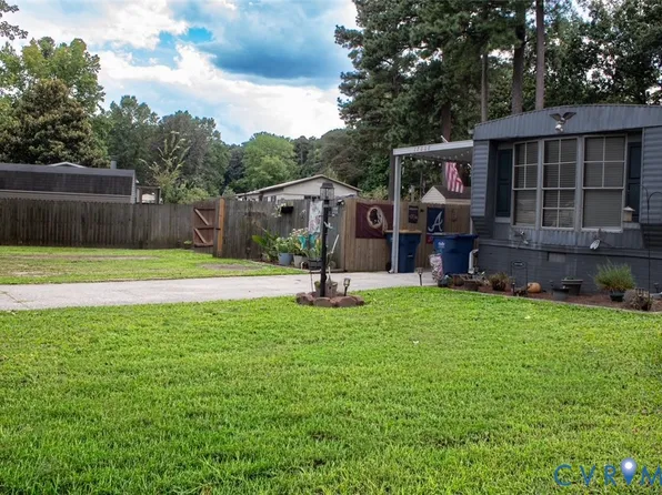 17008 Swift Bluff Ct, Colonial Heights, VA 23834