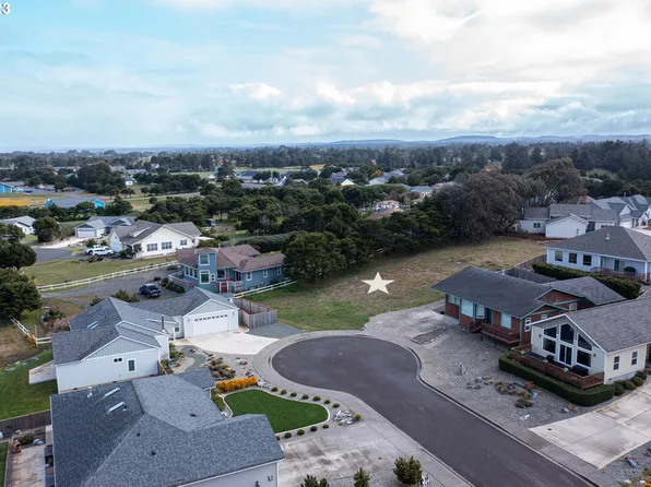 Hailey Ln #1318, Bandon, OR 97411