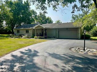 720 Riverview Dr, Bluffton, IN 46714