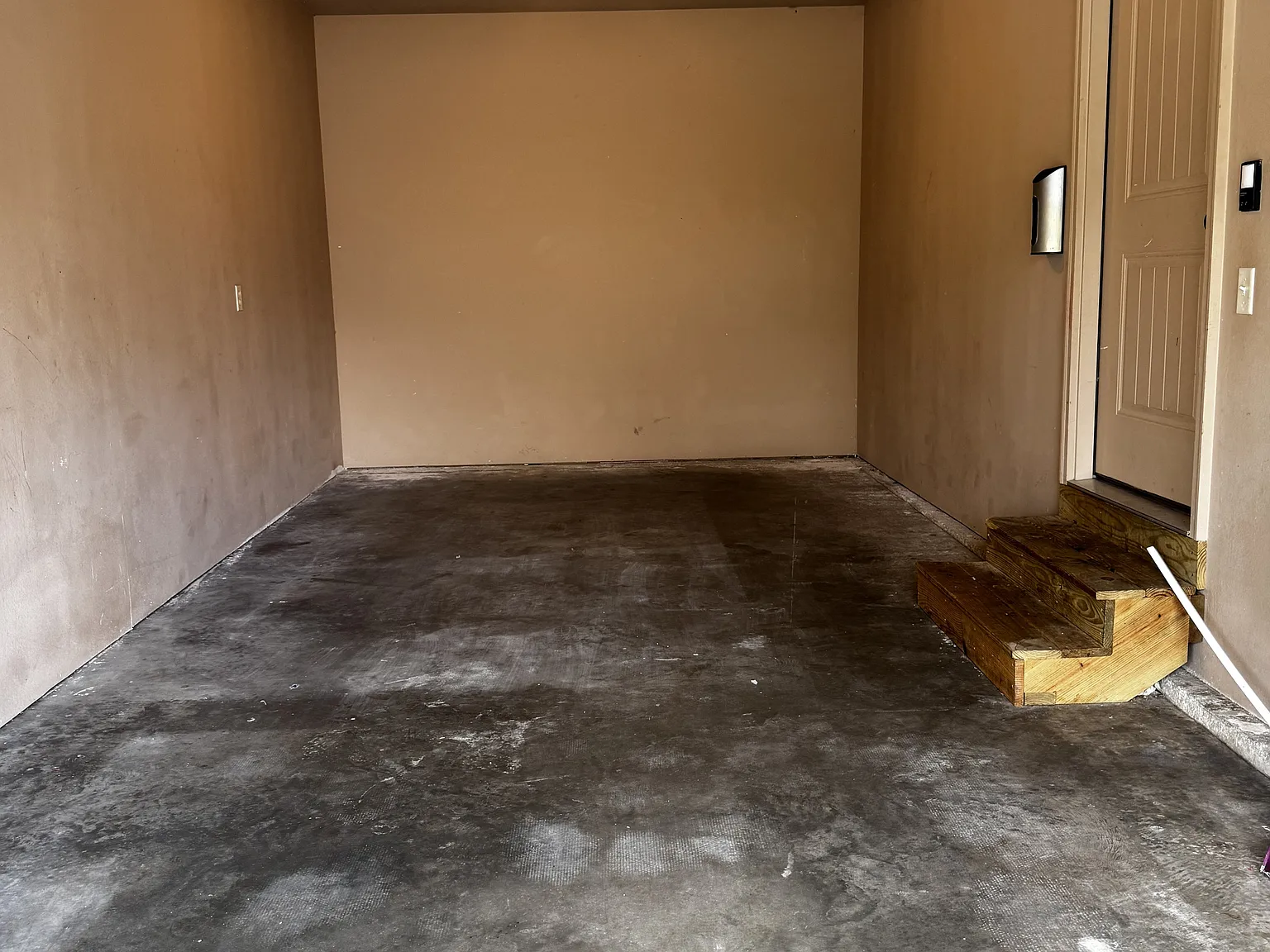 21978 Lafayette Road - B — Photo 2