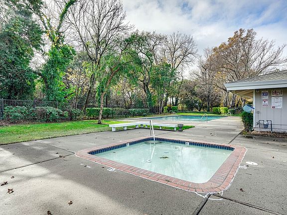 4th image of 46 Belvedere Ct #Id1305147p