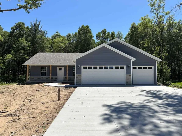 1605 ROTARY STREET, Waupaca, WI 54981