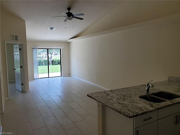5th image of 606/608 SE 10th St