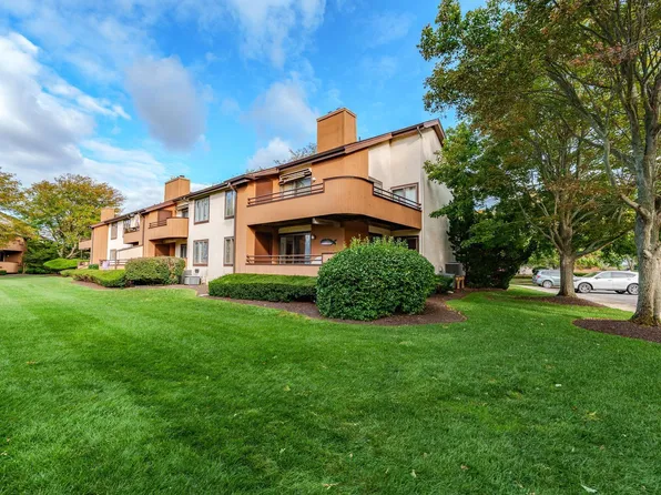 144 Reef Dr #15, Ocean City, NJ 08226