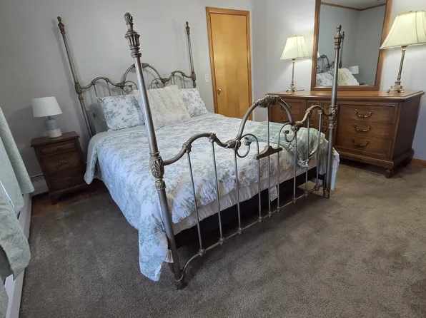 (undisclosed Address), Millbury, MA 01527