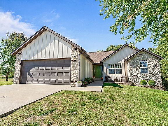 111 Northpoint Ct, Branson, MO 65616 | Zillow