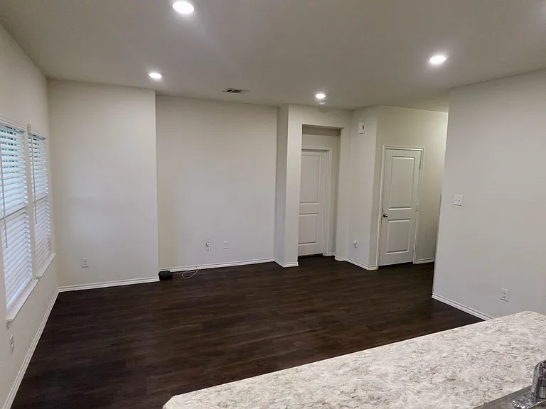 3625 Cody Ln — Photo 14