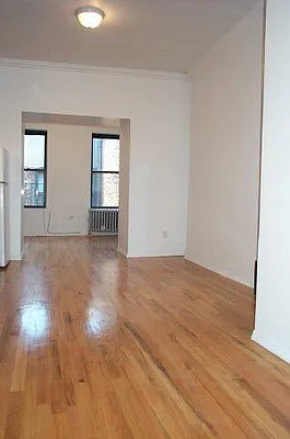 Rented by Tower Brokerage | media 9