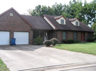 100 Windridge Dr, Collinsville, IL