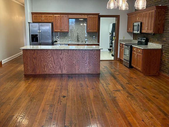 3rd image of 115 Jg Bradley Pl