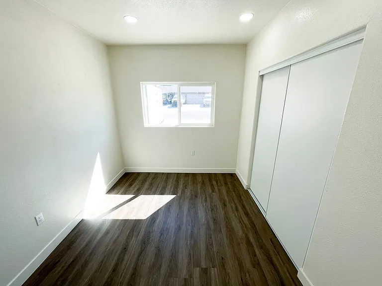 10109 Nemaha Cir — Photo 6