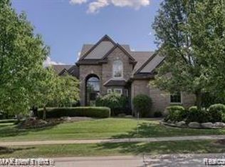 45651 Marlborough Pl, Novi, MI 48377