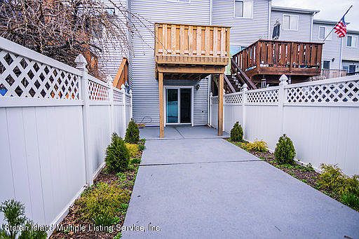 3rd image of 258 Egbert Ave
