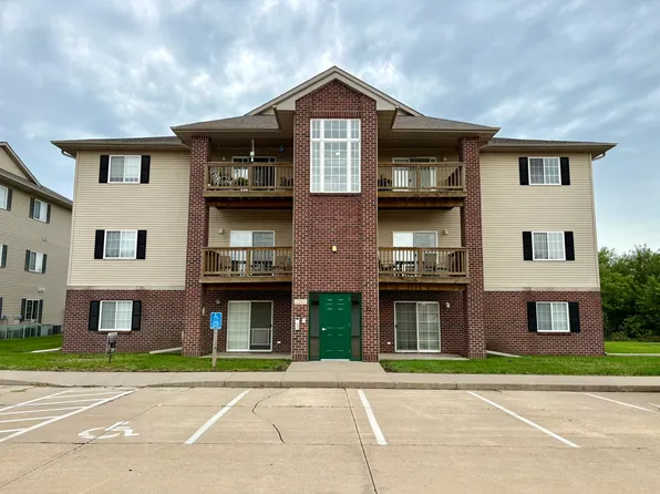 1265 SE 6th St APT 102, Grimes, IA 50111