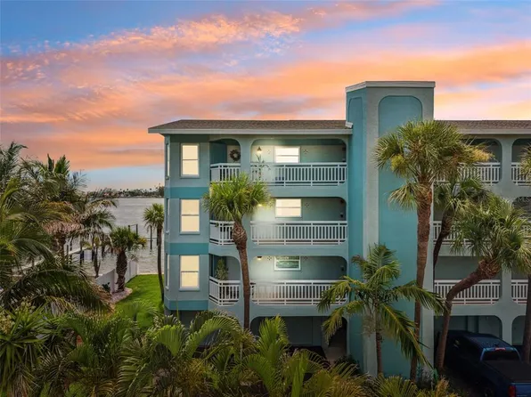380 8th Ave N APT 4, Tierra Verde, FL 33715