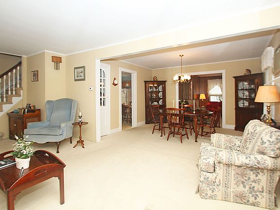 2nd image of 76 Cambridge Ave
