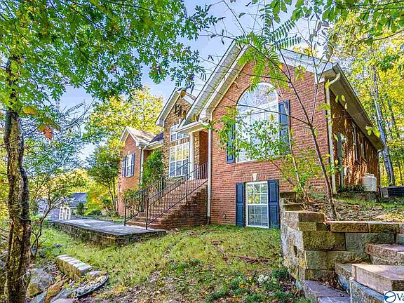 2nd image of 1108 Summerwood Cir SE