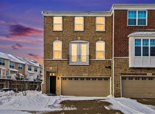 2824 Ridington Rd, Ann Arbor, MI 48105