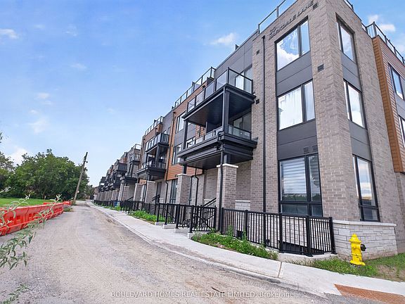 3rd image of 30 Markdale Ln #13