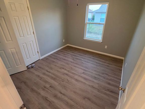 4th image of 2721 S Caden Ln