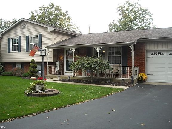 2nd image of 3932 Longhill Dr SE