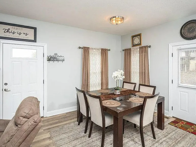 2664 Greenport Dr — Photo 6