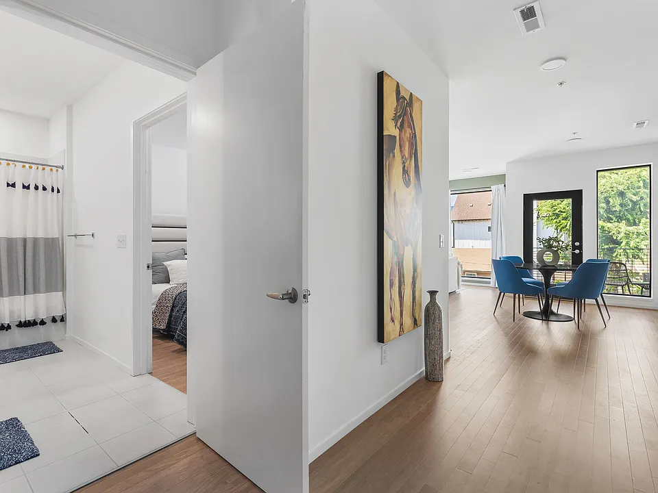 806 Olympic St #307