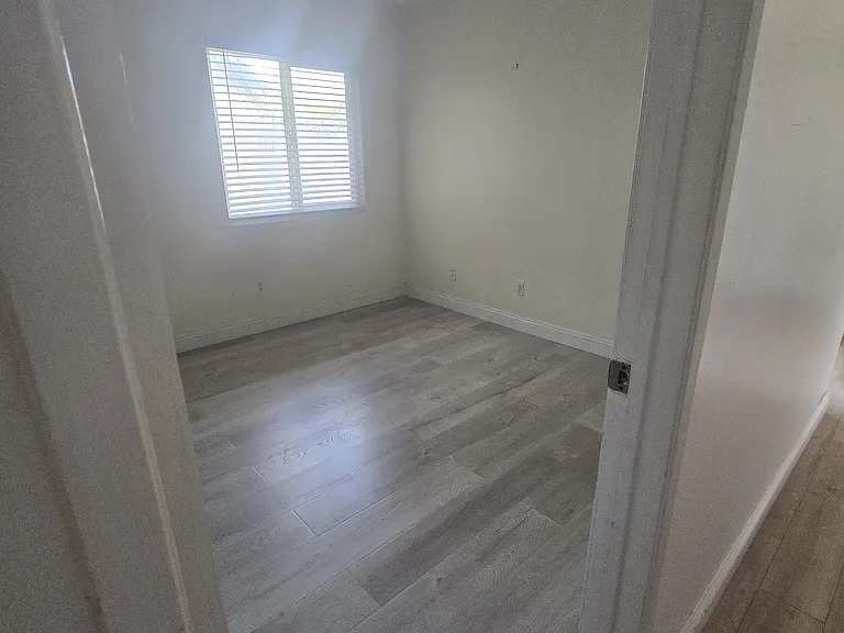 17752 Collins Cir — Photo 31