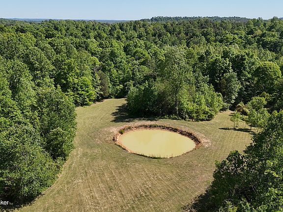 2nd image of 1010 Lone Oak Rd