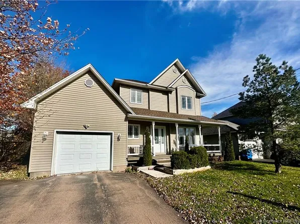 93 Shannon Dr, Moncton, NB E1G 4X6