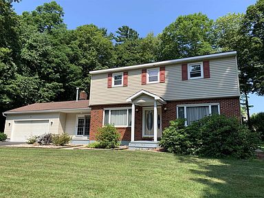 25 Edgewood Dr Queensbury Ny 12804 Zillow