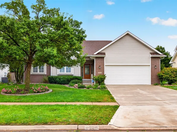 6329 NW 97th St, Johnston, IA 50131
