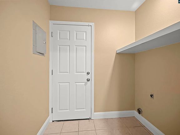 2nd image of 17 Burlwood Ct #1