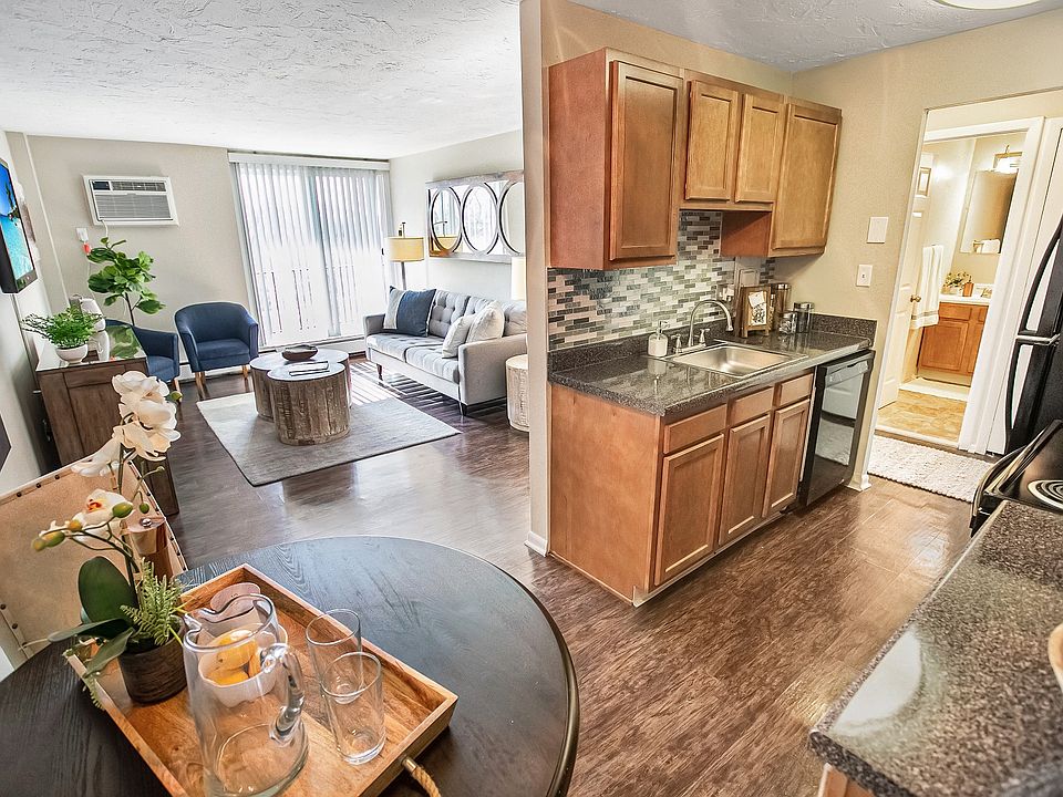 Solon Club Apartment Homes 26433 Solon Rd Bedford OH Zillow