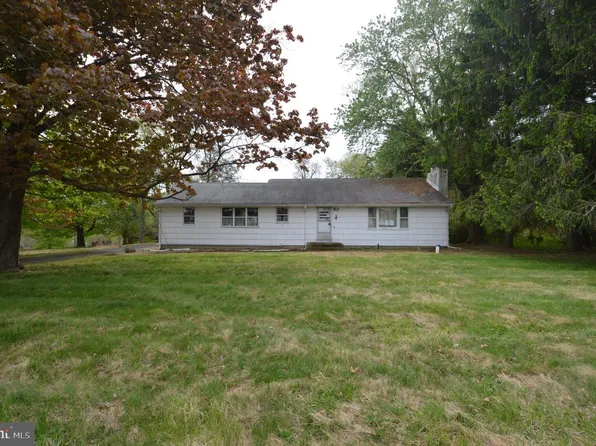 163 Rocktown Lambertville Rd, Lambertville, NJ 08530