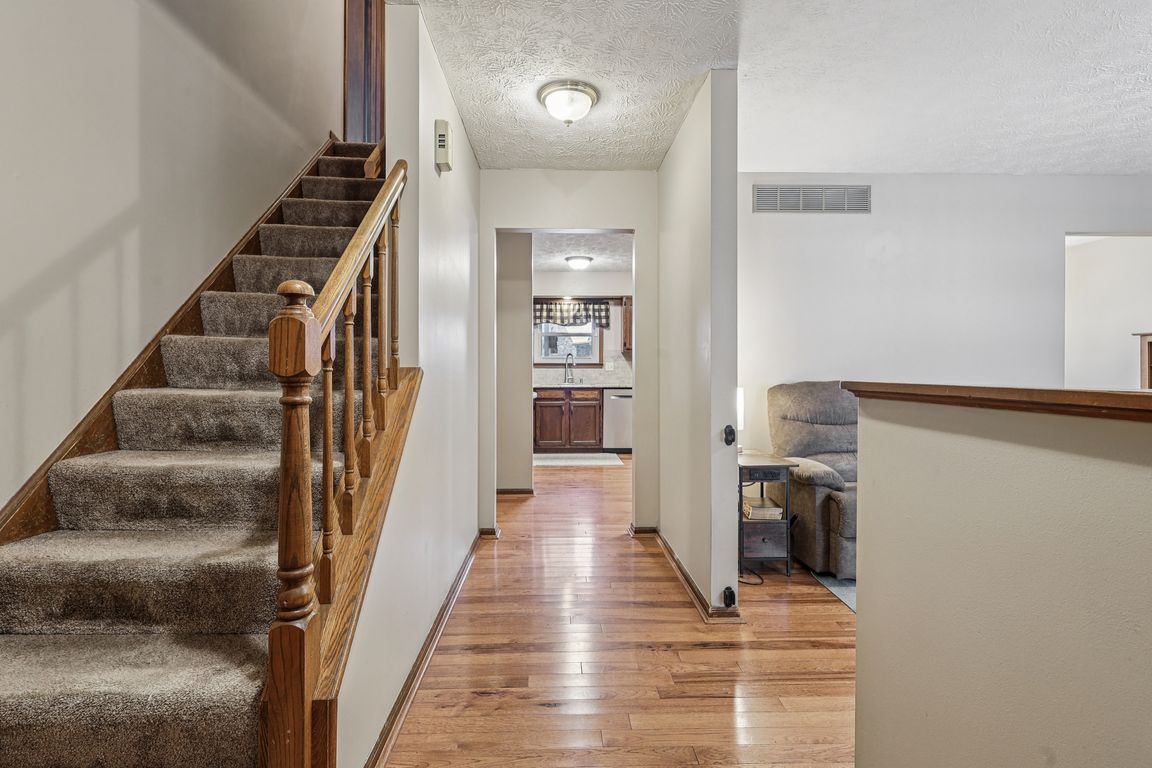 Verdant Dr-S1111-001.jpg