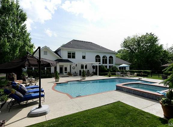 3rd image of 11231 Mosley Hill Dr