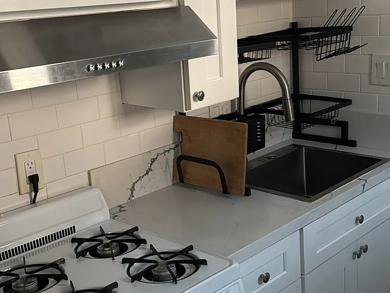 2247 Brant St #4 — Photo 6