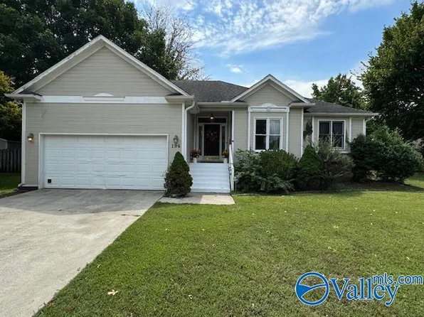 194 Topaz Rd NE, Huntsville, AL 35810