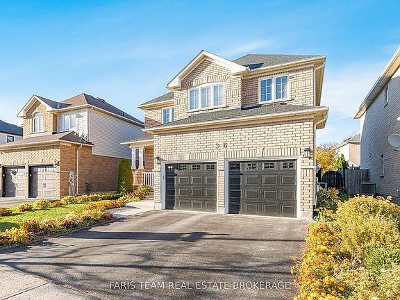 2nd image of 36 Connaught Ln