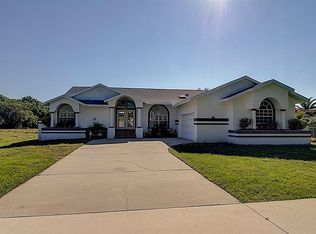 1476 Center Rd, Terra Ceia, FL 34250