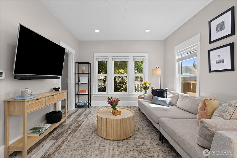 5th image of 1702 Griffin Avenue