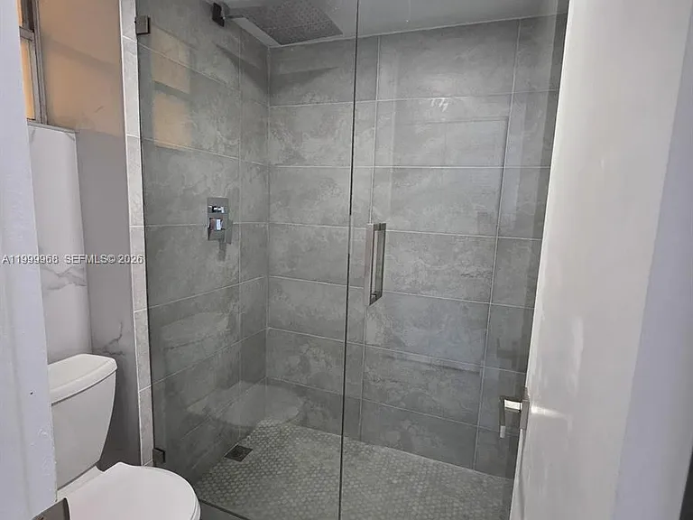 16400 NE 17th Ave #701 — Photo 6